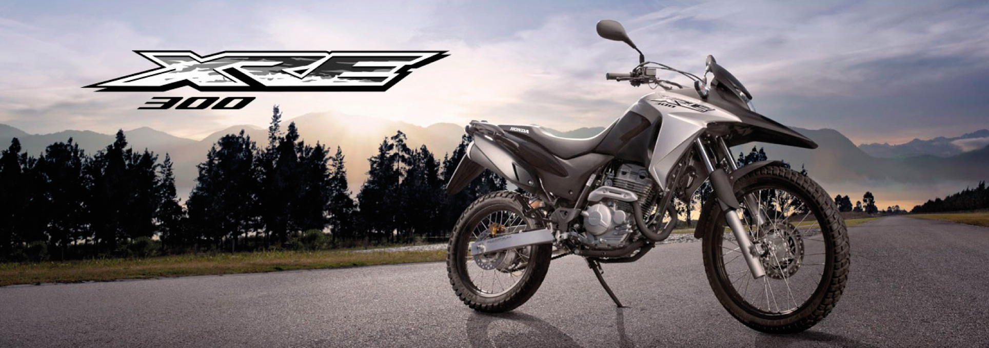 XRE300 2023